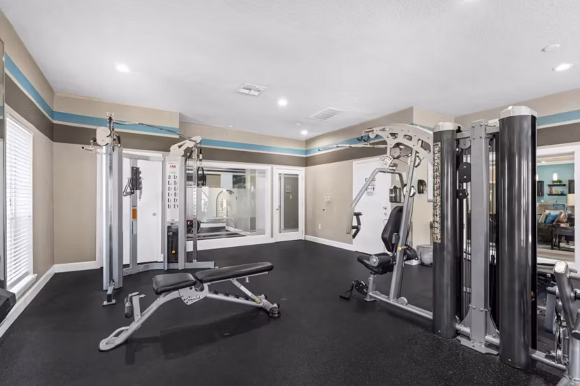 fitness center at Las Palmas Apartments 