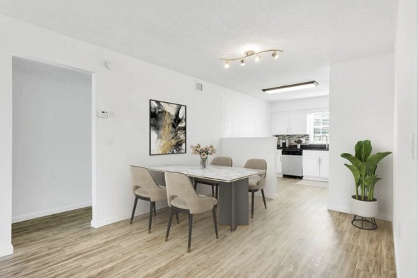 living room at Las Palmas Apartments 