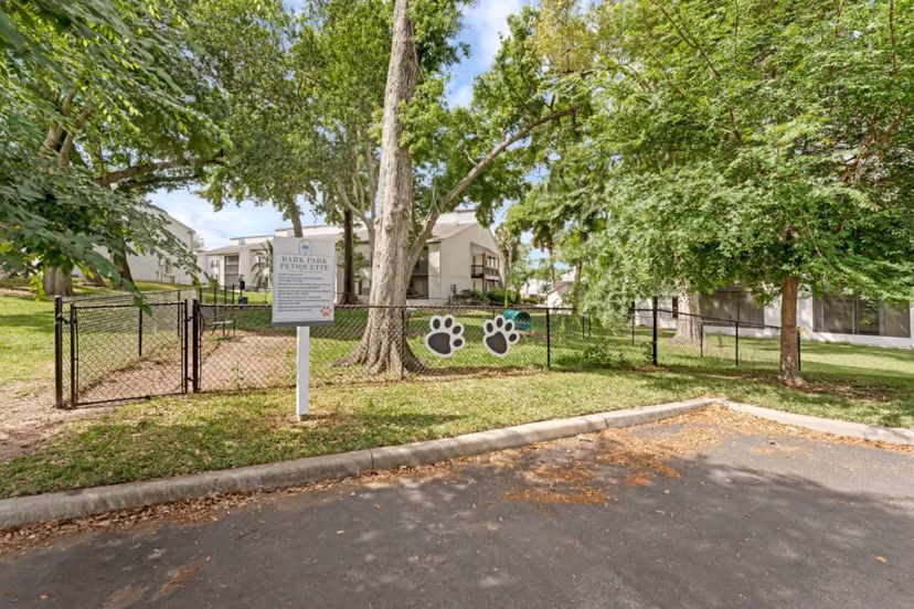 dog park at Las Palmas Apartments 