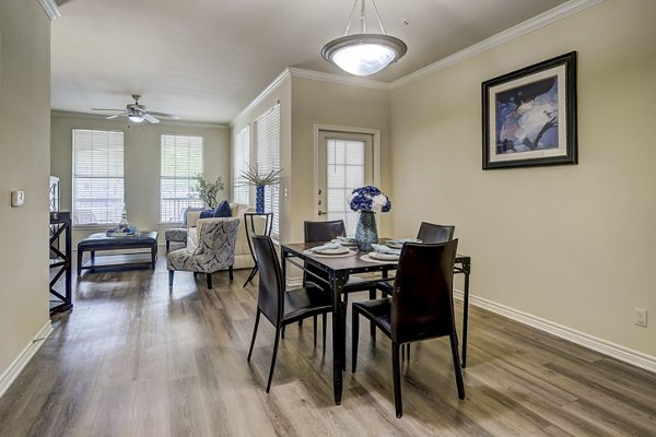 DINING ROOM at Paramount at Cedar Lodge Apartments