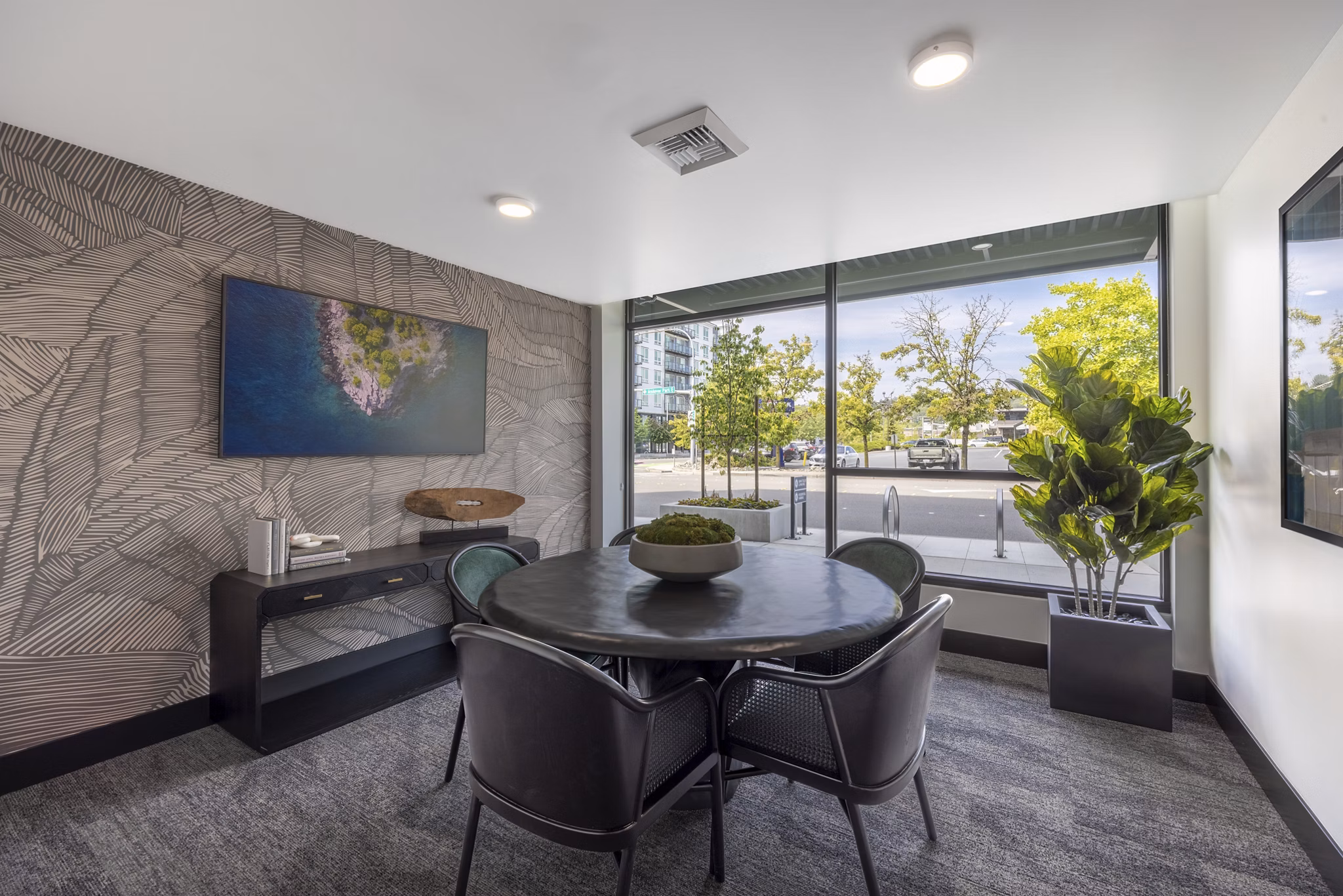 dining room at Prose Southcenter Apartments