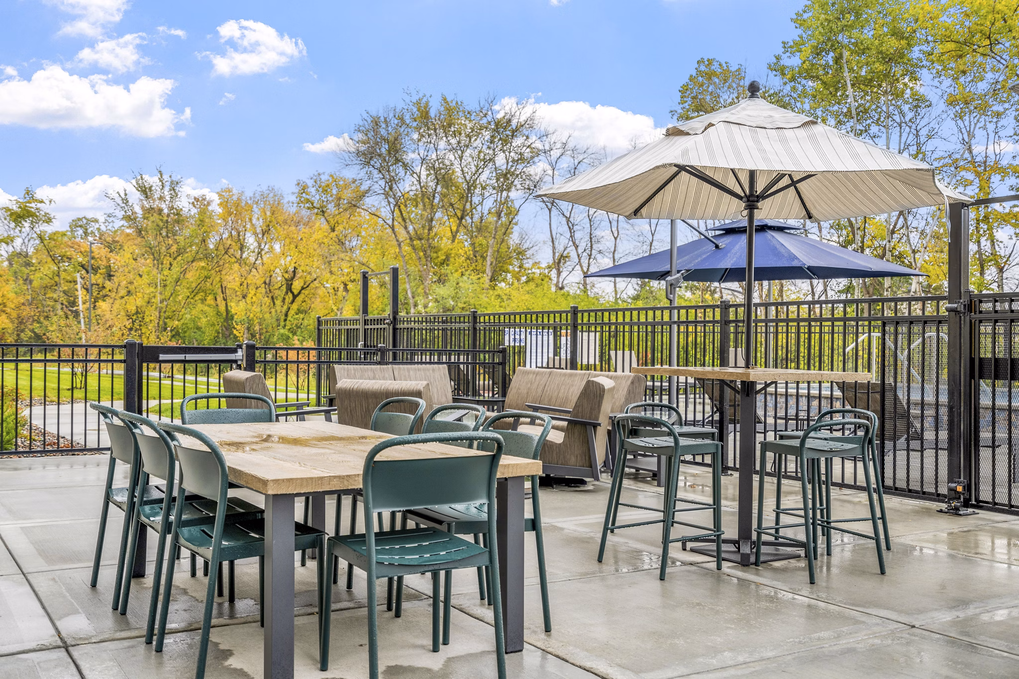 patio at The Aurilla Apartments