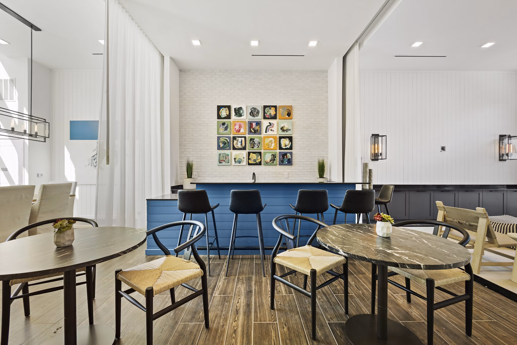 clubhouse at Azalea Luxury Apartments
