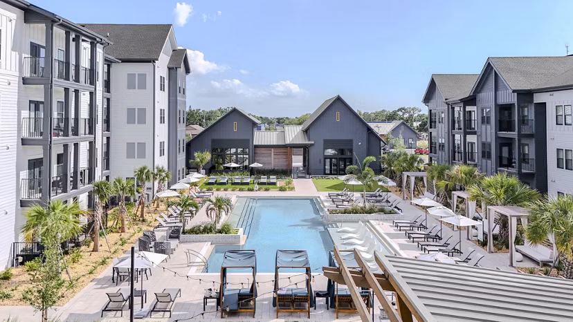 pool at Azalea Luxury Apartments