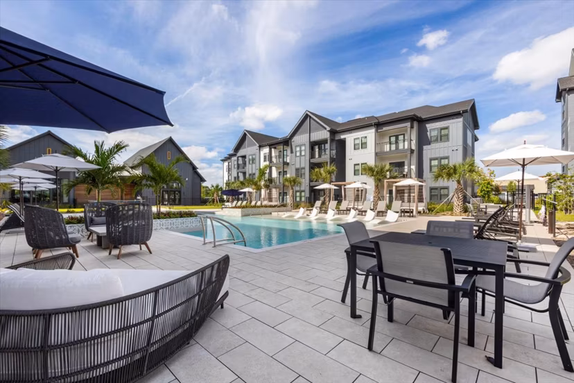 pool patio at Azalea Luxury Apartments