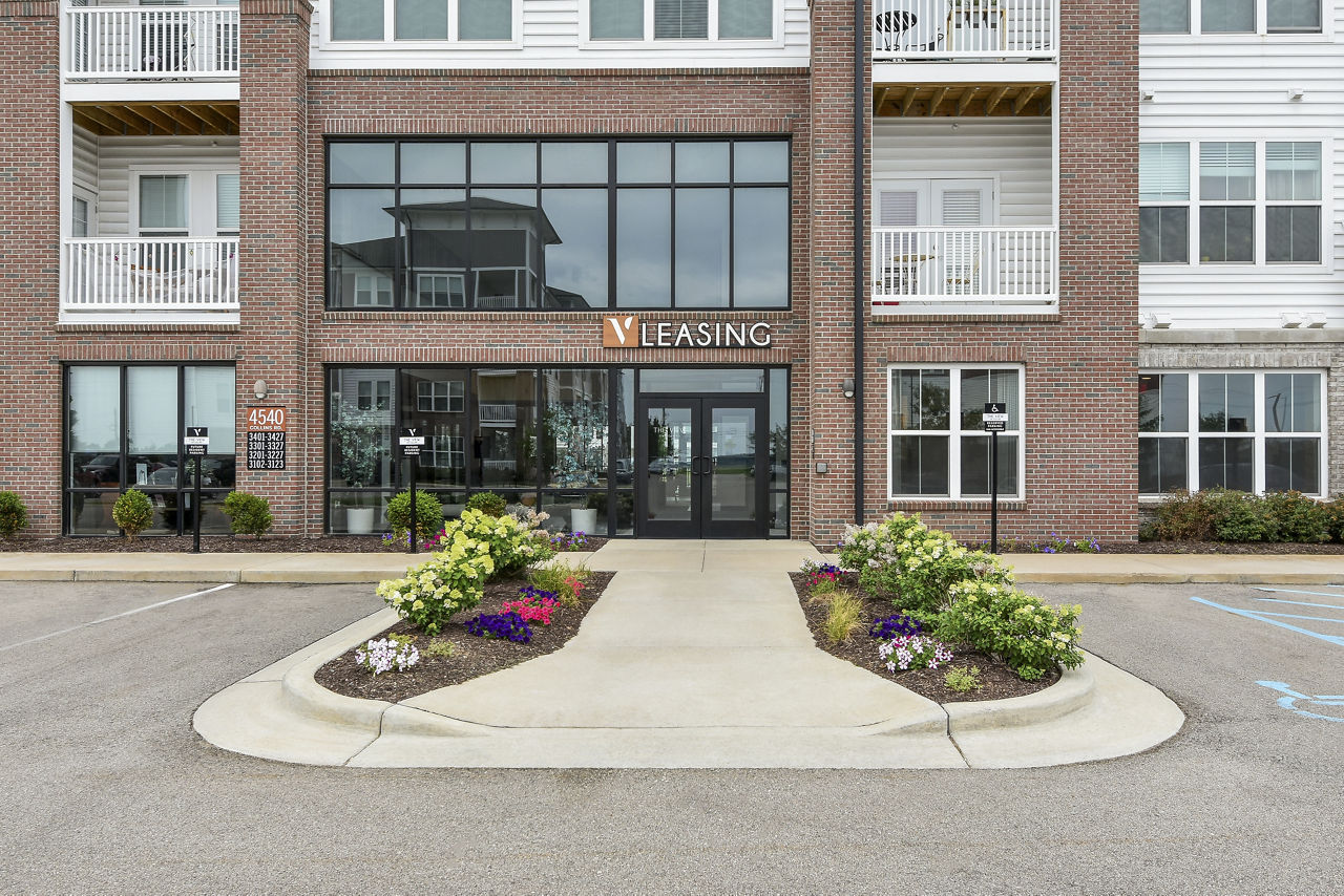 The View On Collins Apartments Lansing Mi 4 of 12