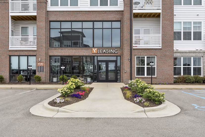 clubhouse at The View on Collins Apartments