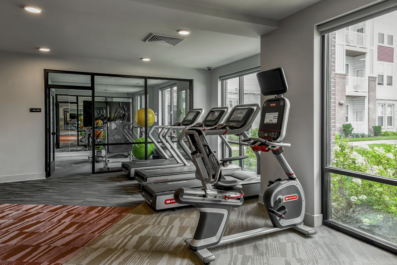 Gym at The View On Collins Apartments (1 of 2)