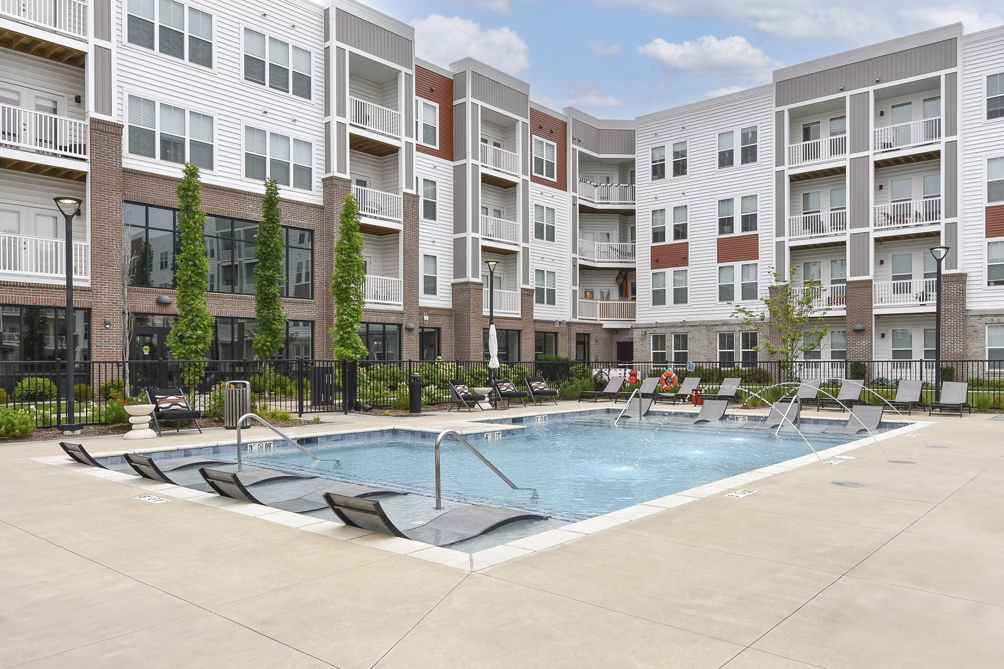 pool at The View on Collins Apartments