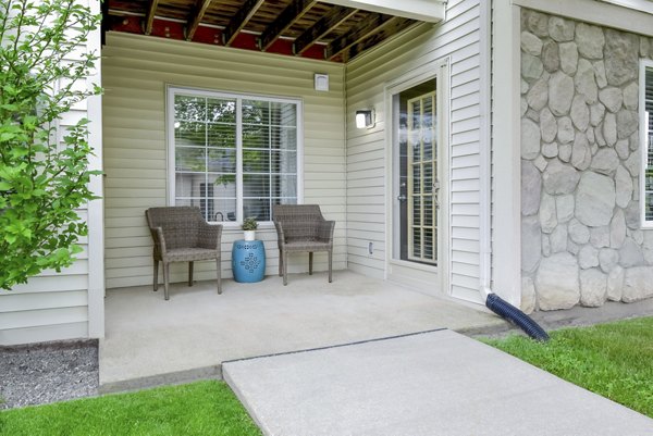 patio at The Villas at Main Street Apartments