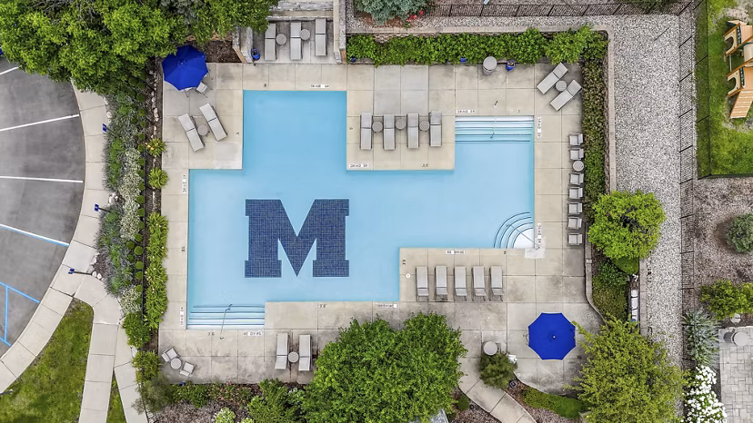 pool at The Villas at Main Street Apartments