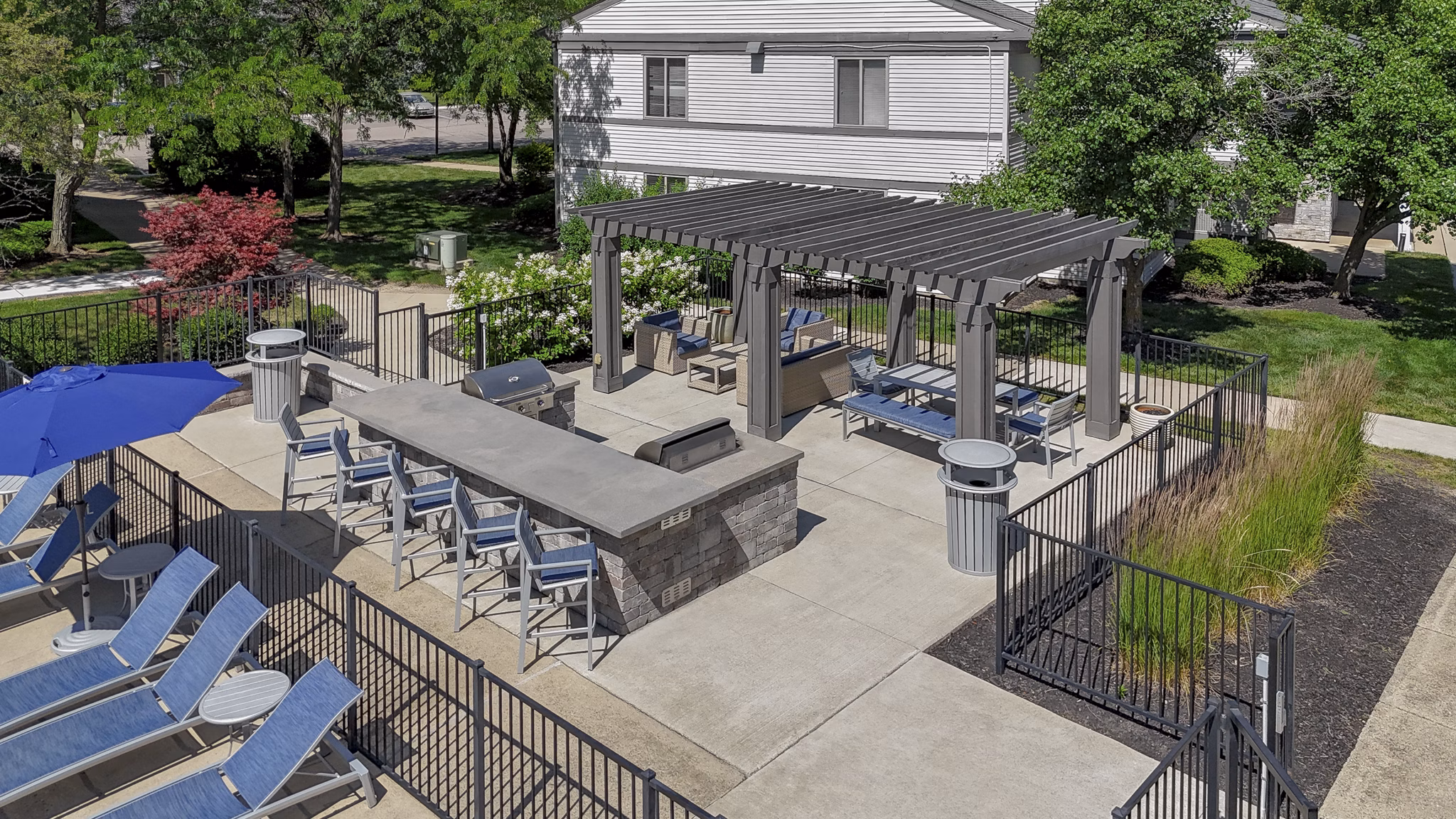 grill area/patio at Villas at Northstar Apartments