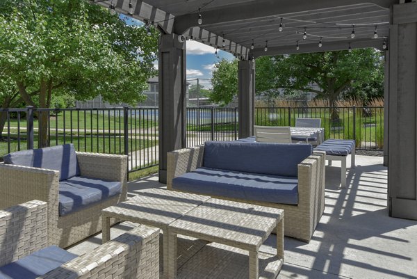 grill area at Villas at Northstar Apartments