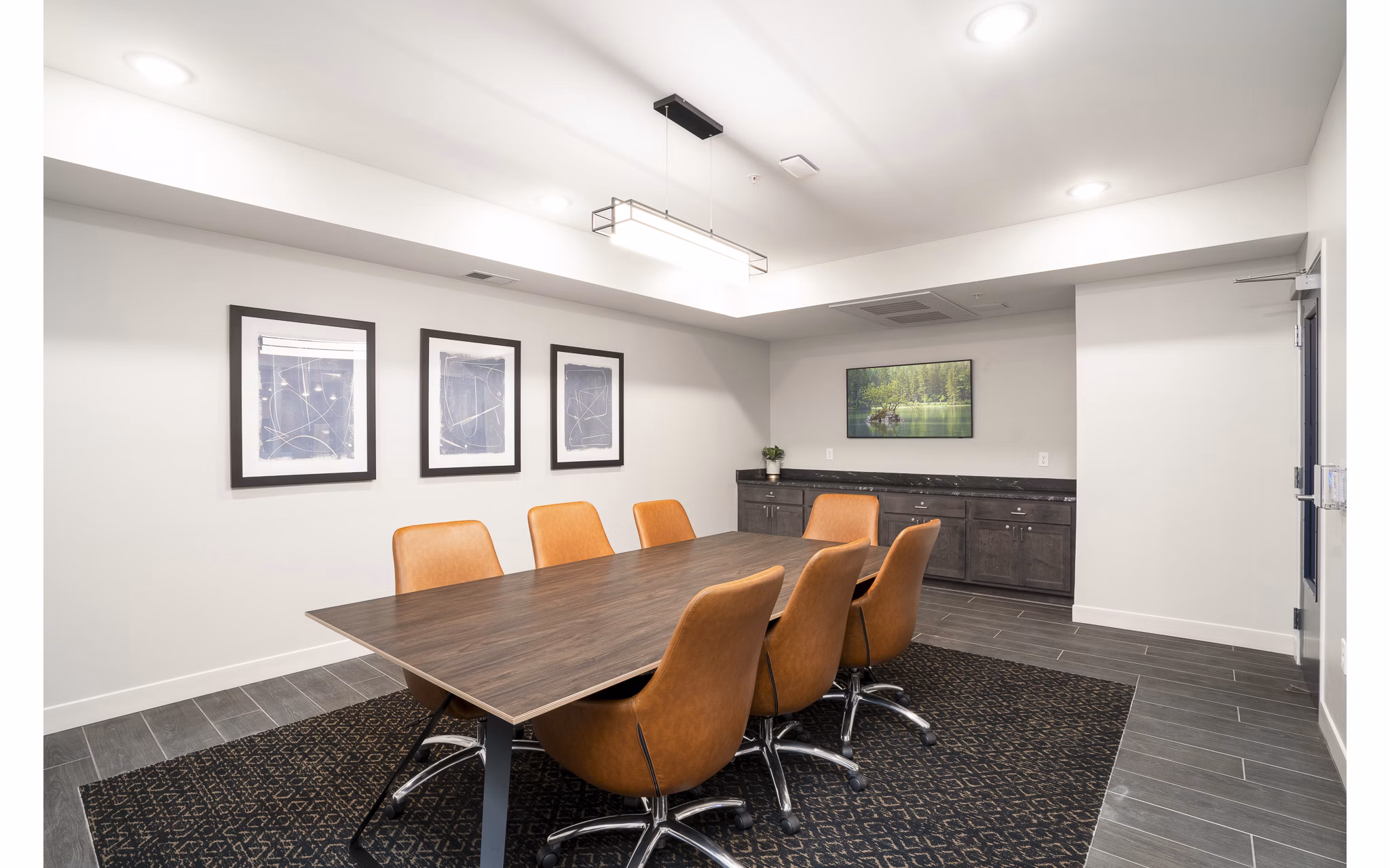 clubhouse meeting facility at The Westlyn Apartments