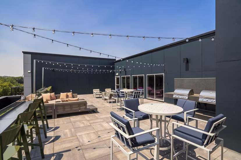 grill area/patio/balcony at Harvest Apartments