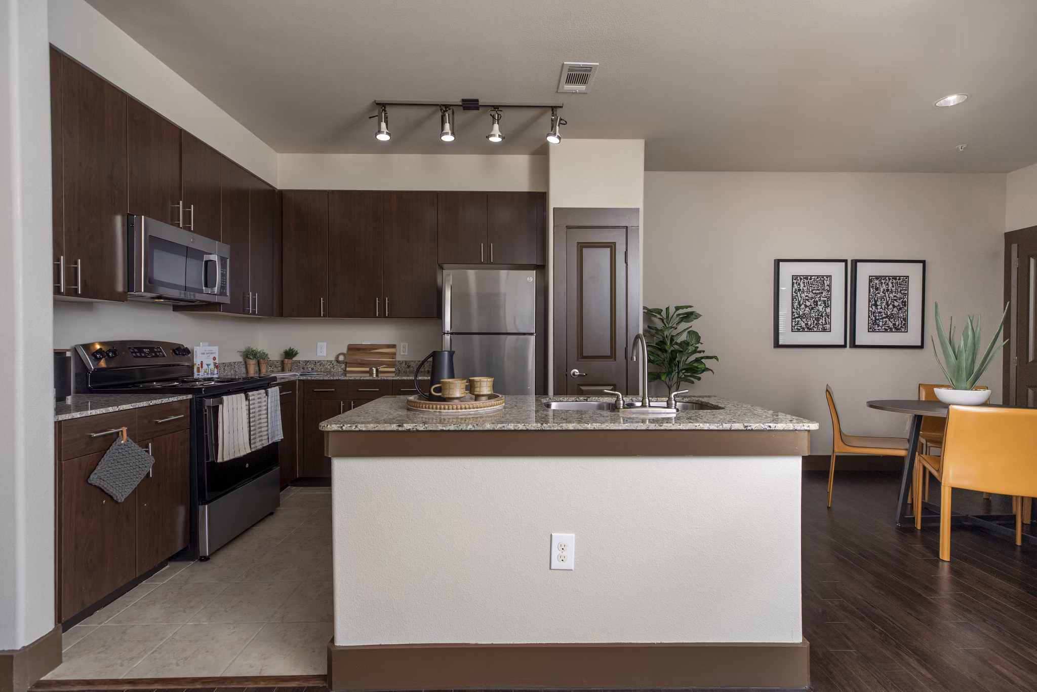 kitchen at Ten Pines at Summerwood Apartments 