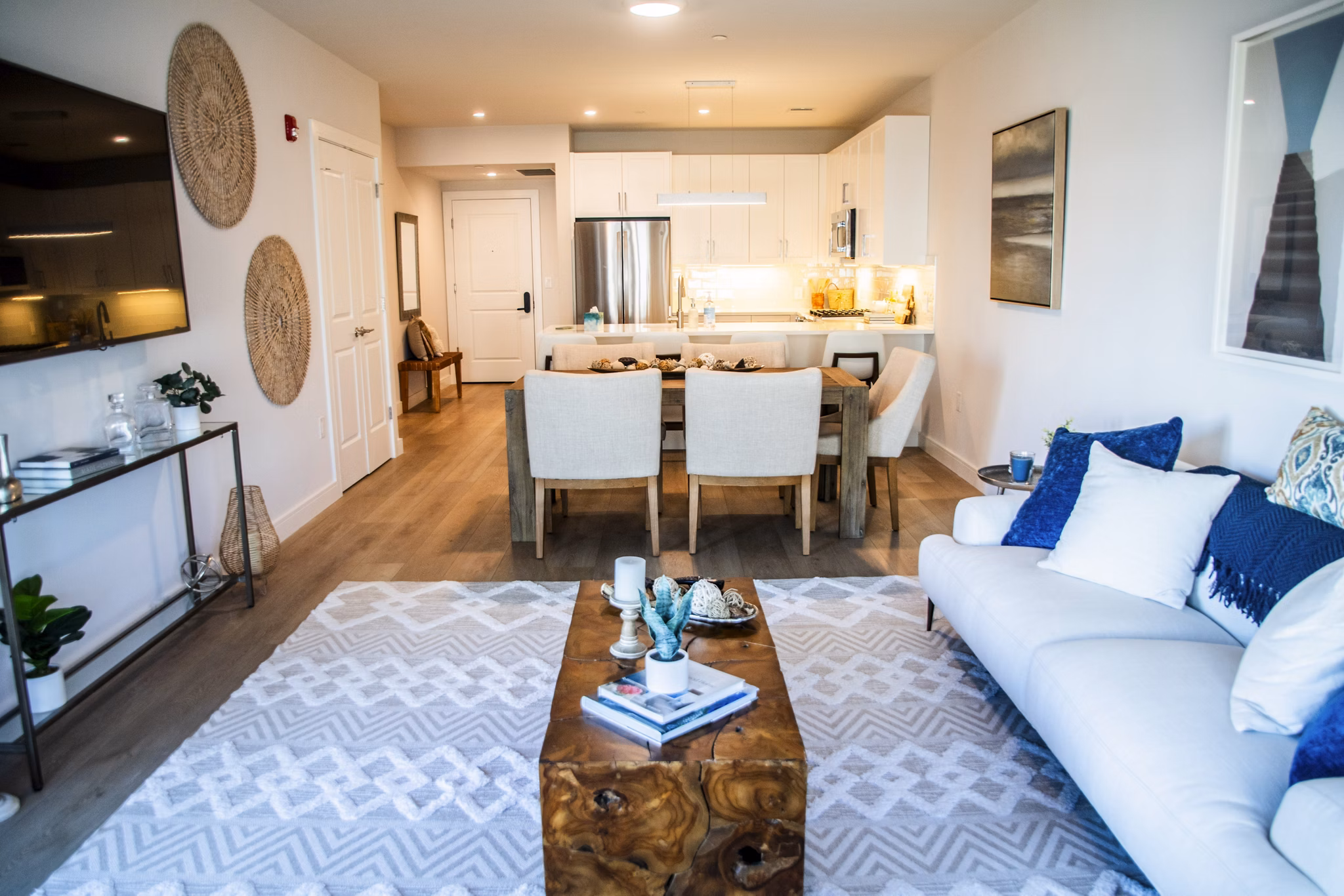 living room at Ocean Gate Apartments 