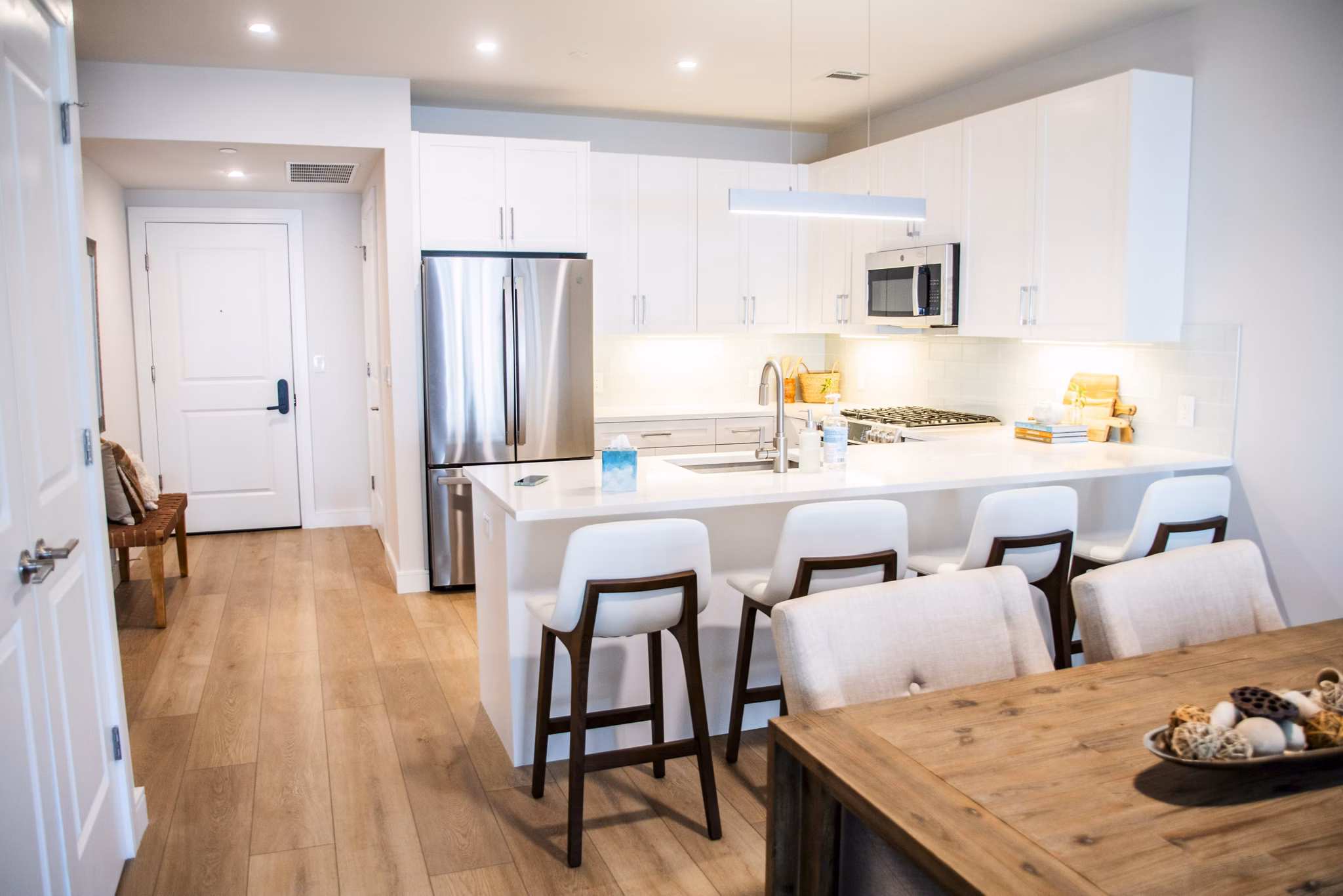living room at Ocean Gate Apartments 