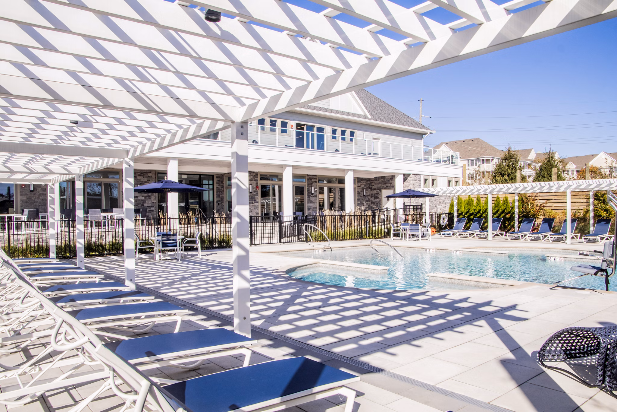 pool at Ocean Gate Apartments 