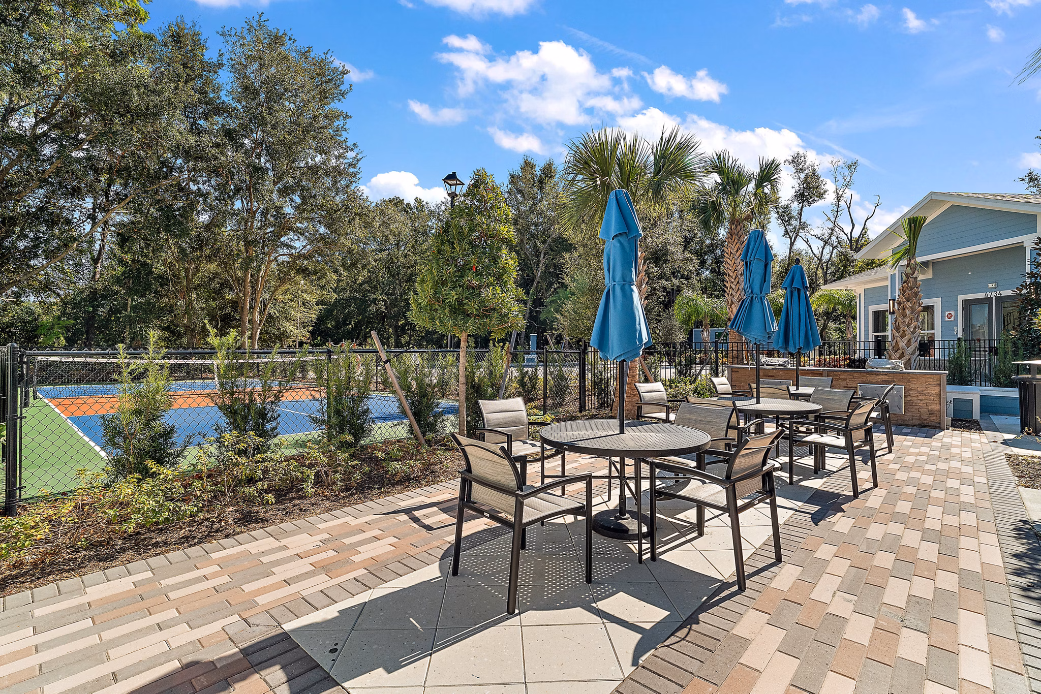 grill area at Solamar Wildwood Apartments