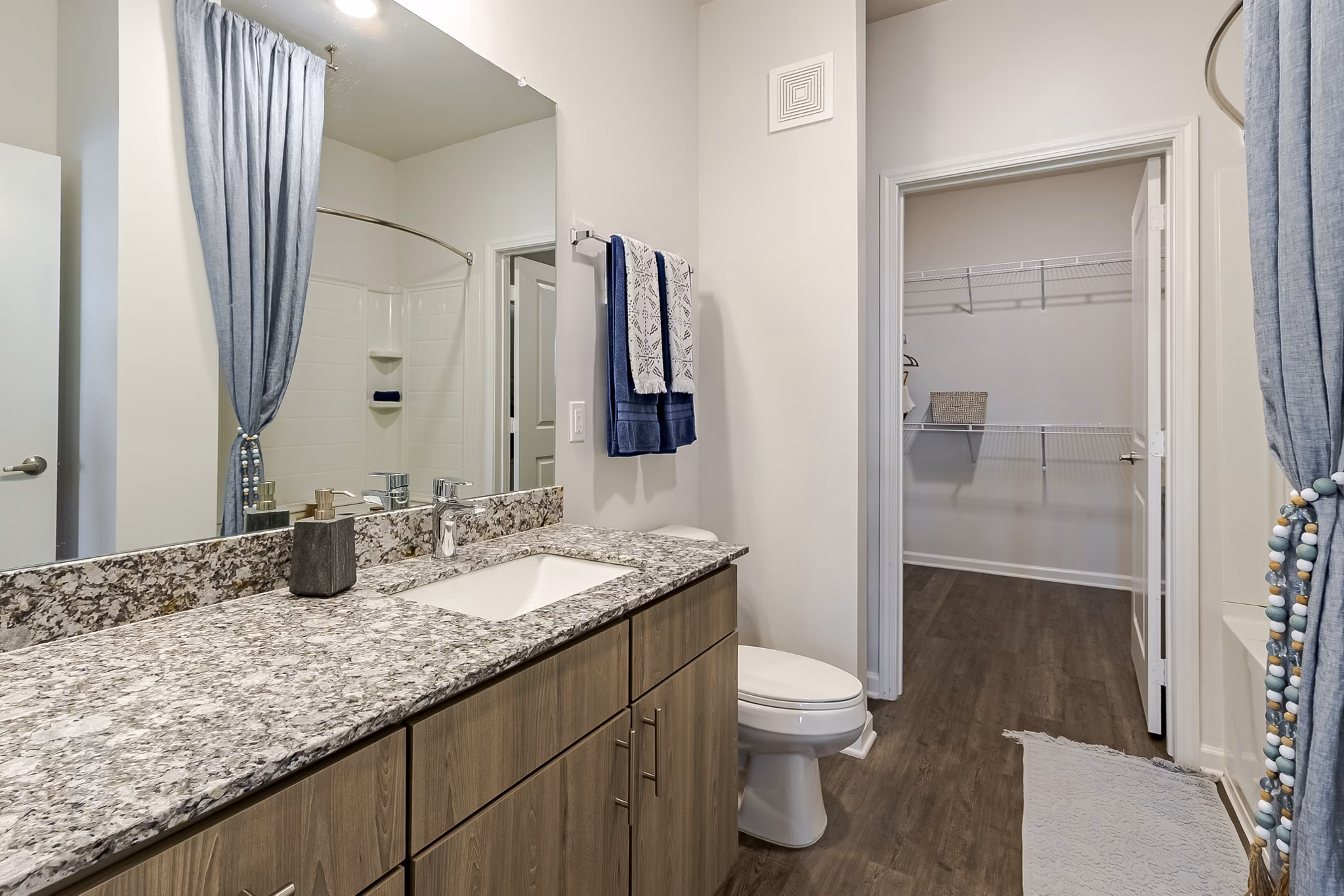 bathroom at Mason Augusta Apartments