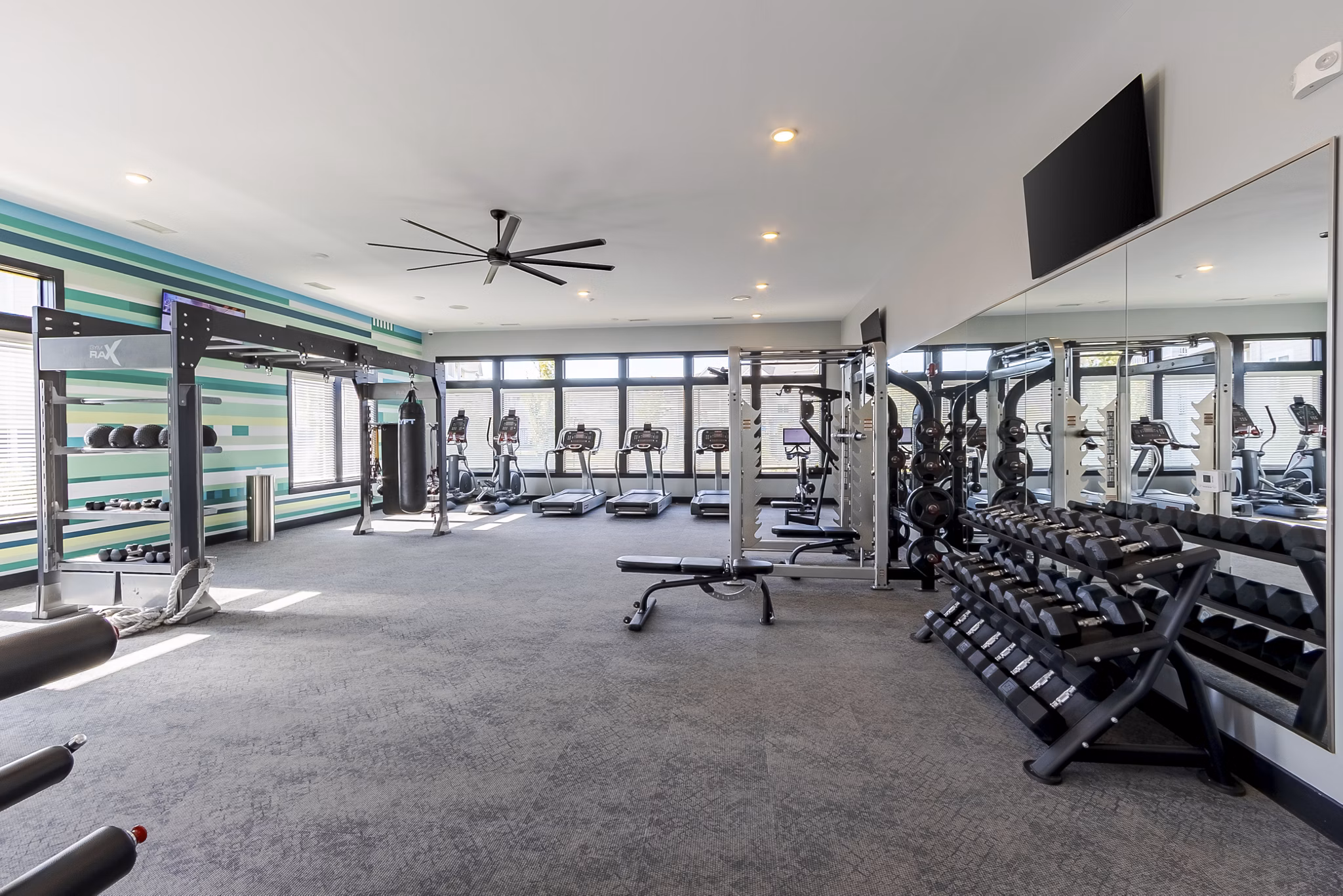 fitness center at Mason Augusta Apartments
