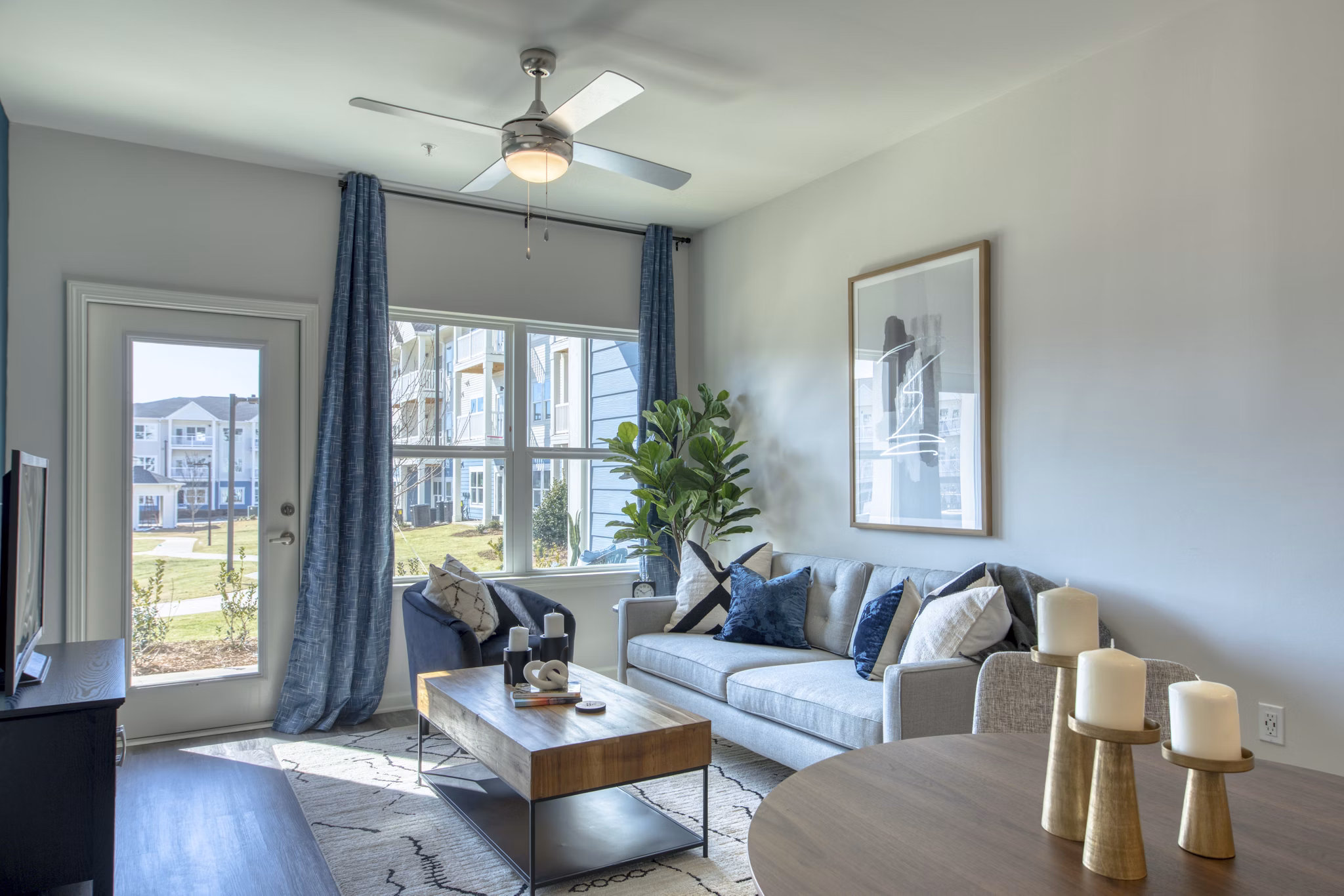 living room at Mason Augusta Apartments