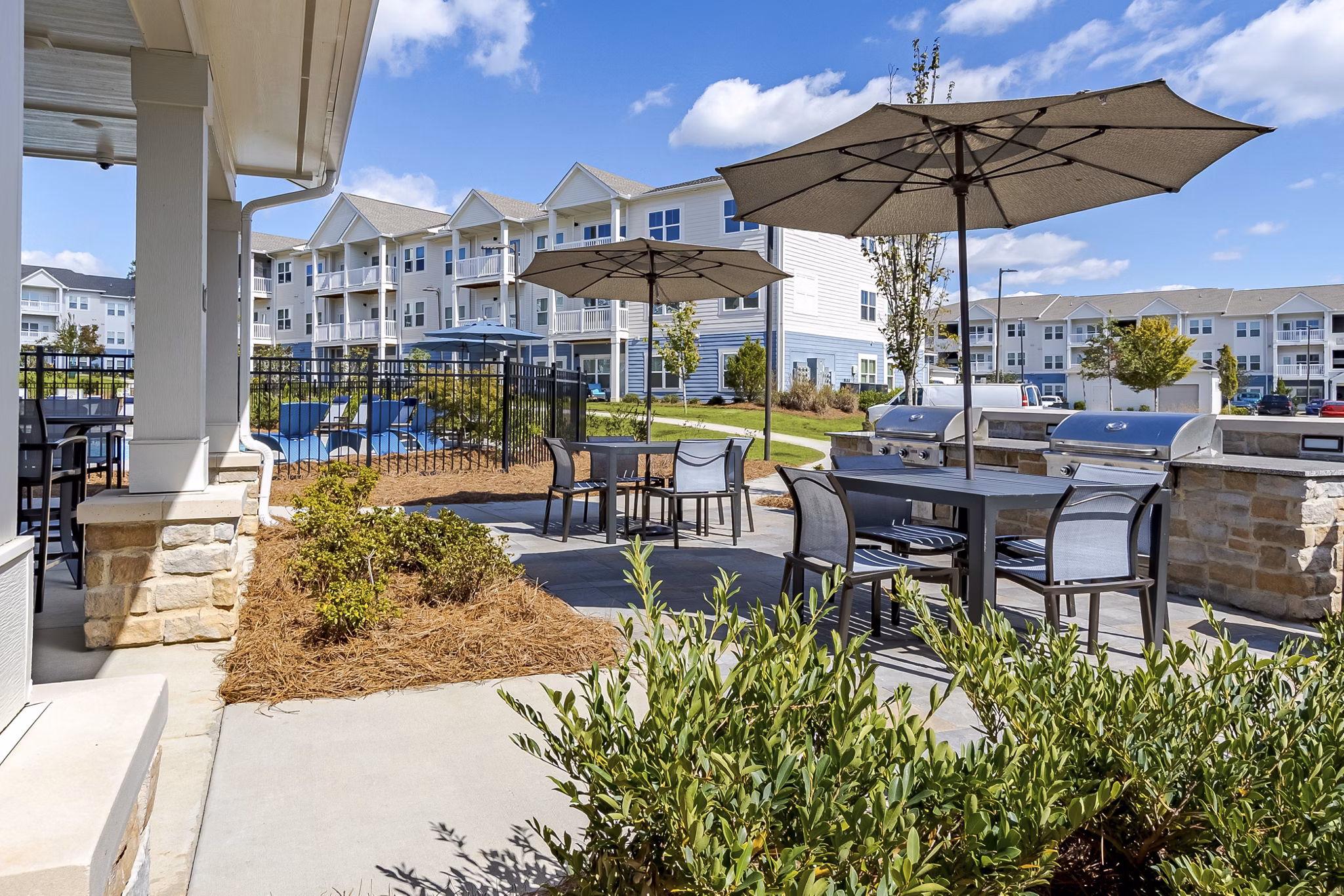 patio at Mason Augusta Apartments