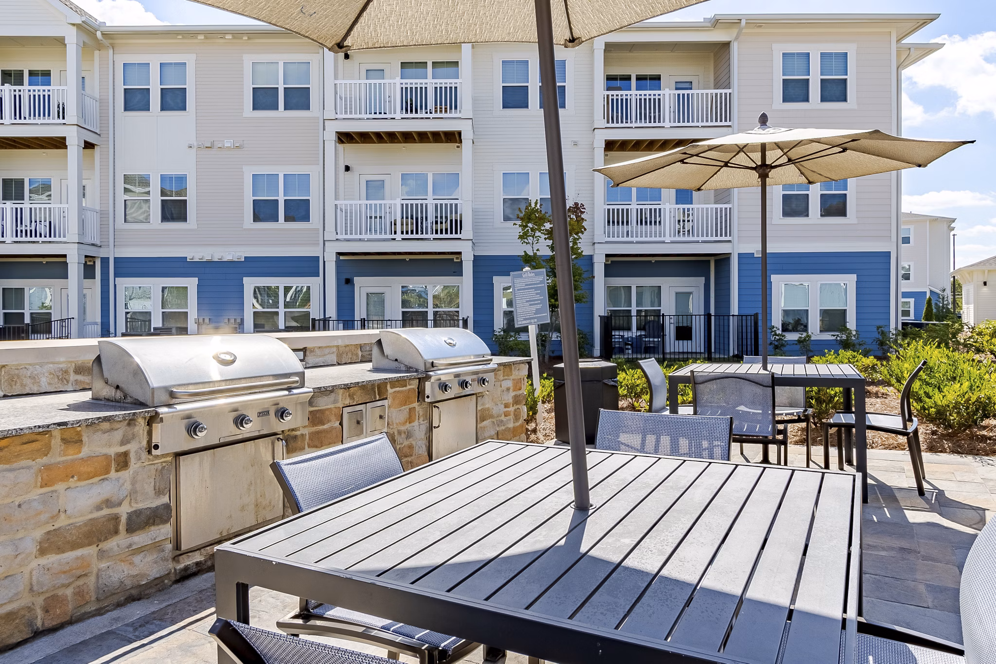 patio at Mason Augusta Apartments