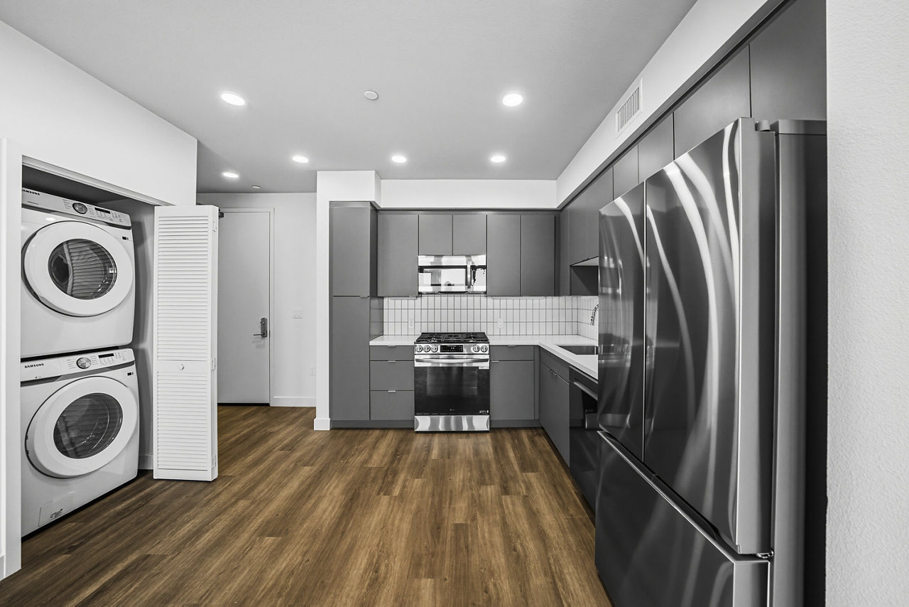 Laundry room at Tenney North Park