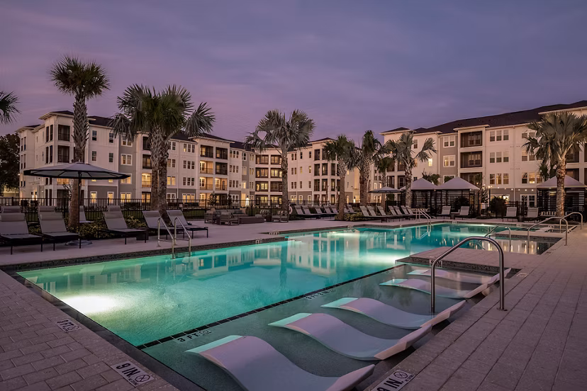 pool at Northhaven Apartments 