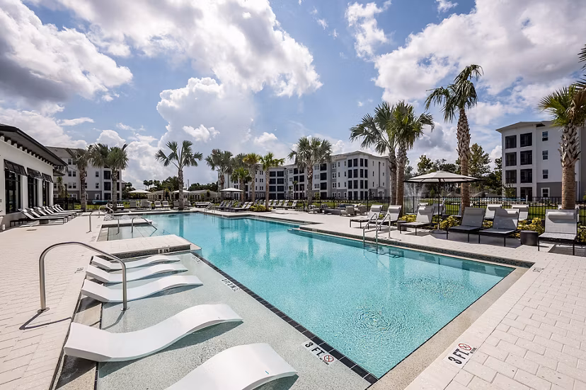 pool at Northhaven Apartments 