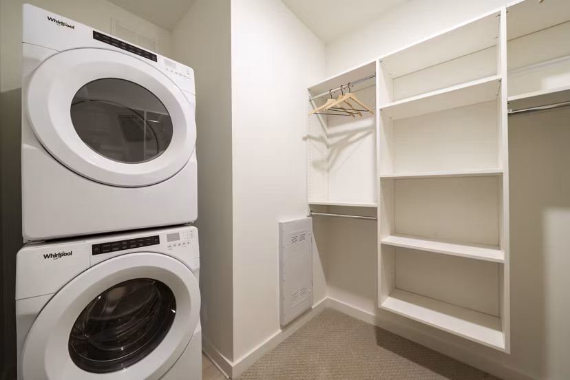 laundry room at Solis Peachtree Corners Apartments