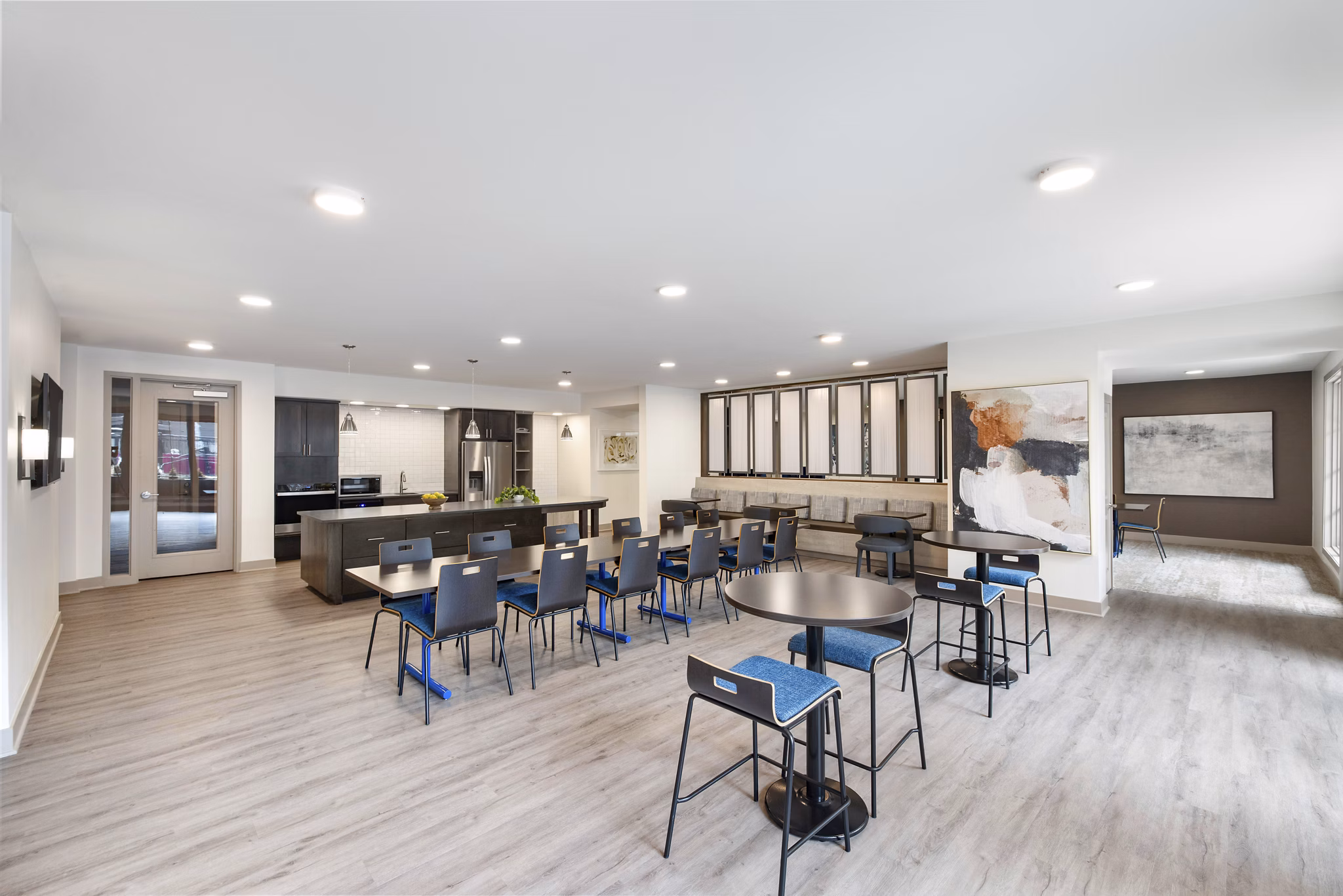 clubhouse at McDowell Point Apartments 