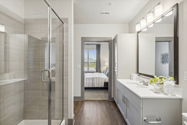 bathroom at Casella Apartments