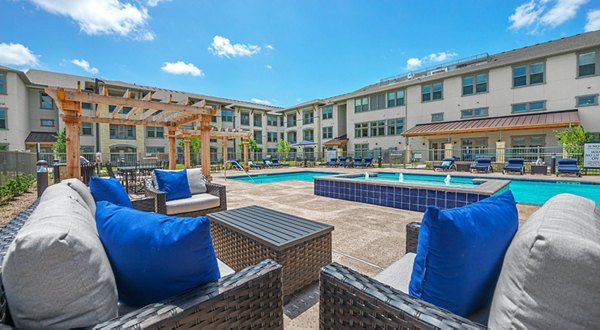 pool at The Preserve at Gateway Apartments