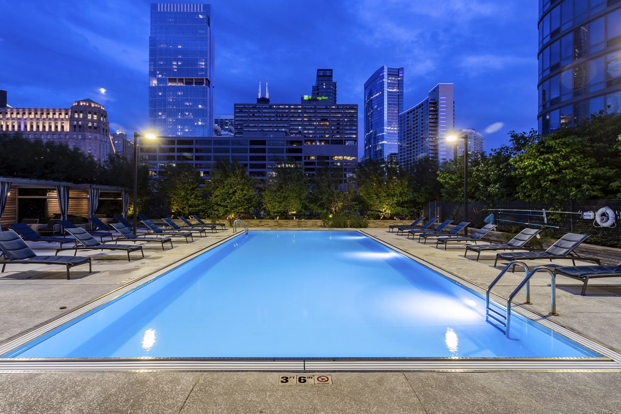 Pool at Hubbard Place Apartments