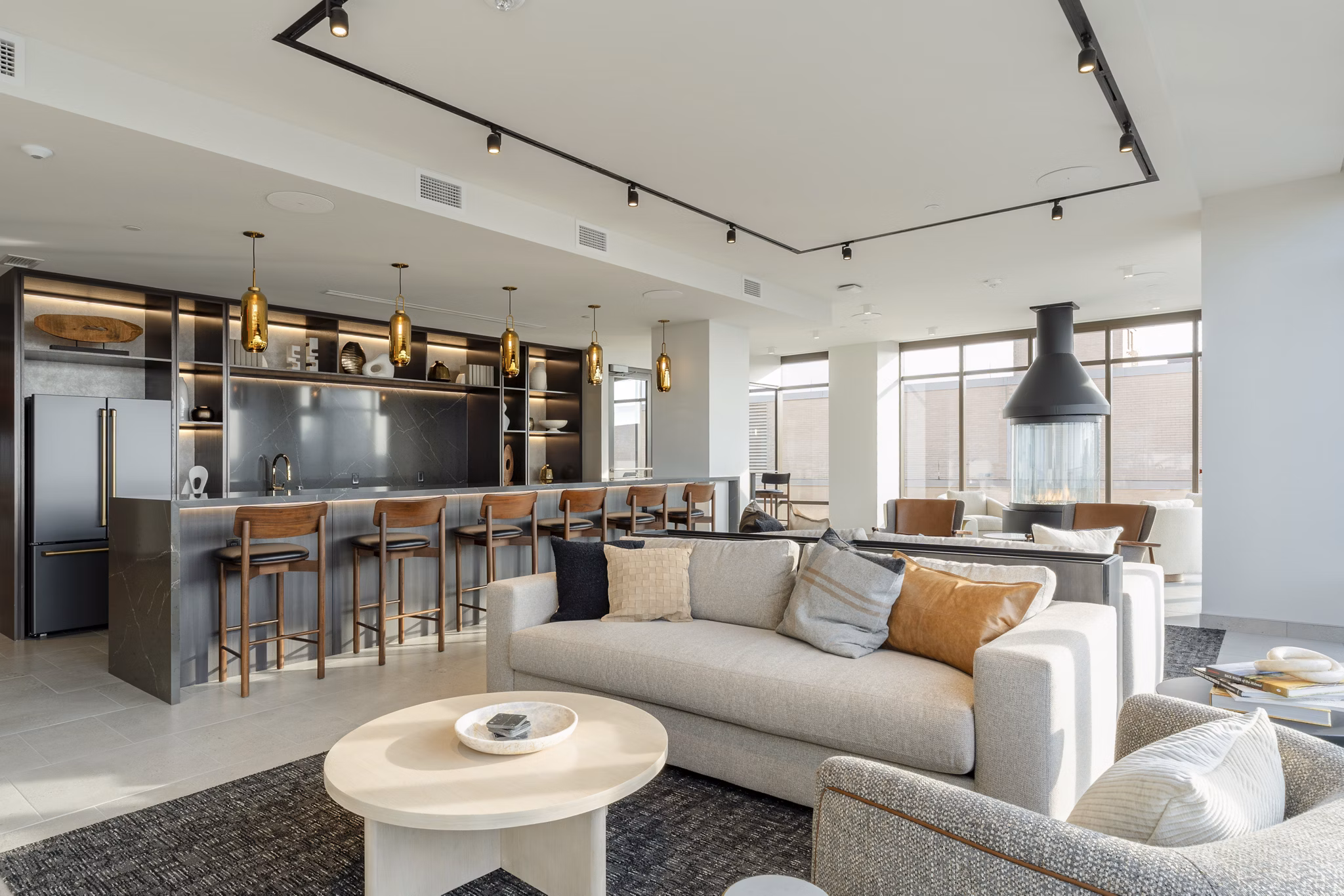 clubhouse at ONE 09 Apartments 