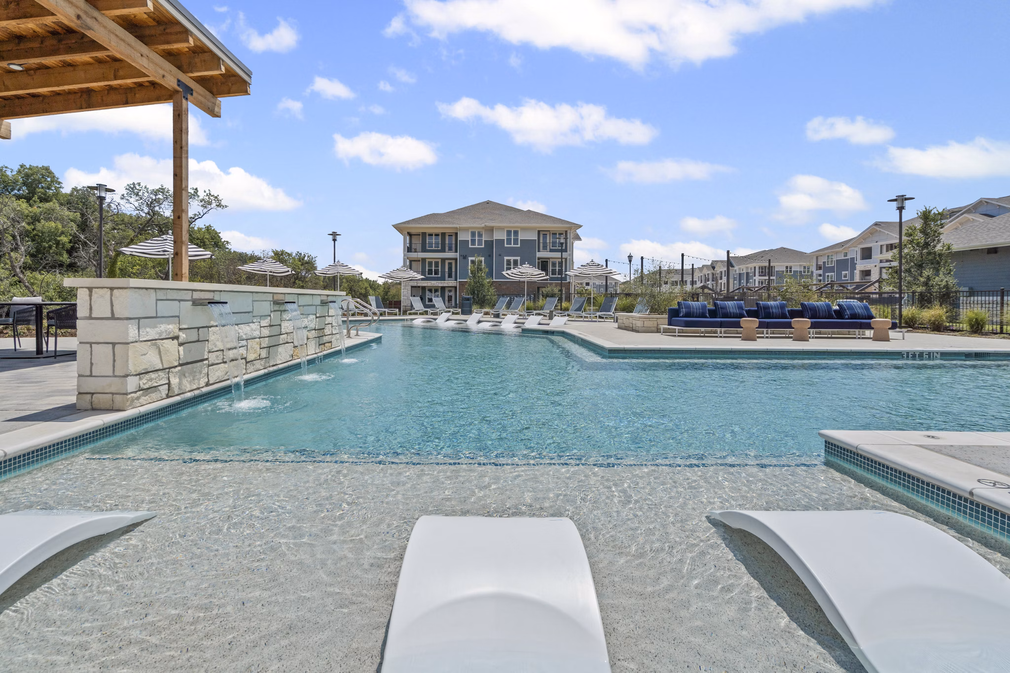 pool at Alpine Creekside Apartments