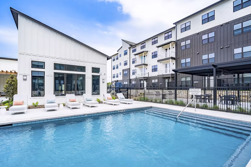 pool at Citizen House Blue Bluff Apartments