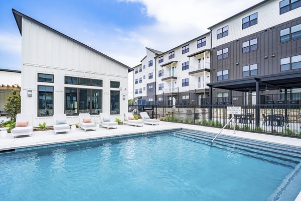 pool at Citizen House Blue Bluff Apartments
