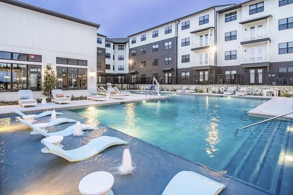 pool at Citizen House Blue Bluff Apartments