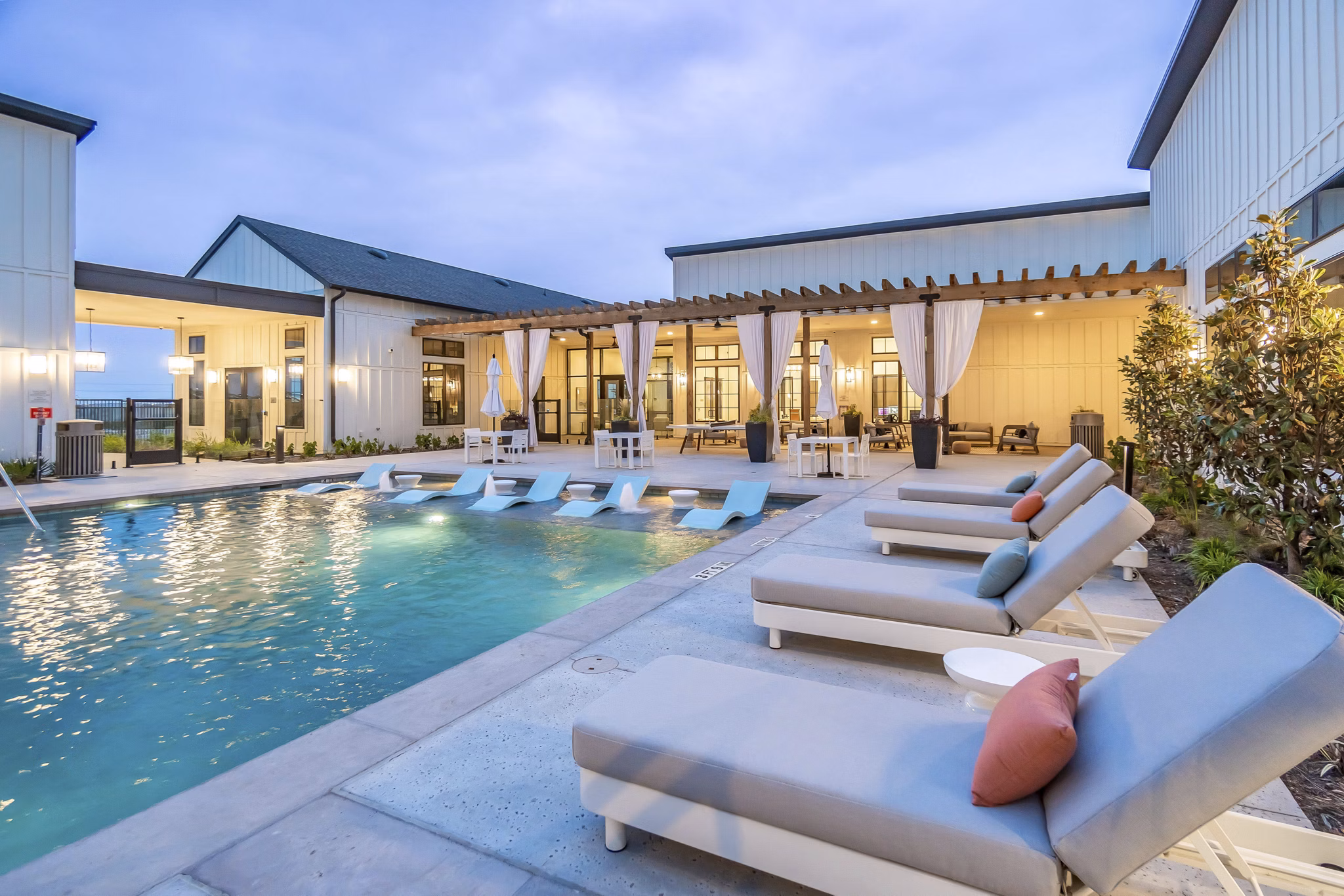 pool at Citizen House Blue Bluff Apartments