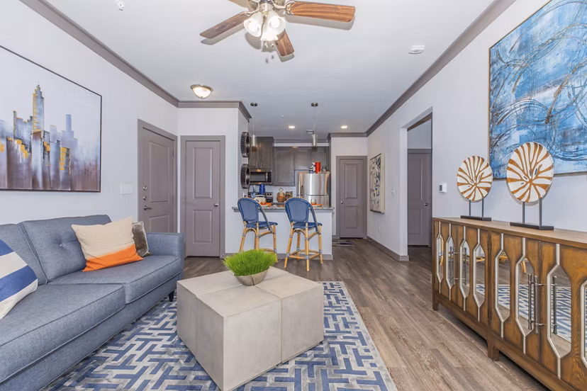 living room at Willowbend Phase 1 Apartments 