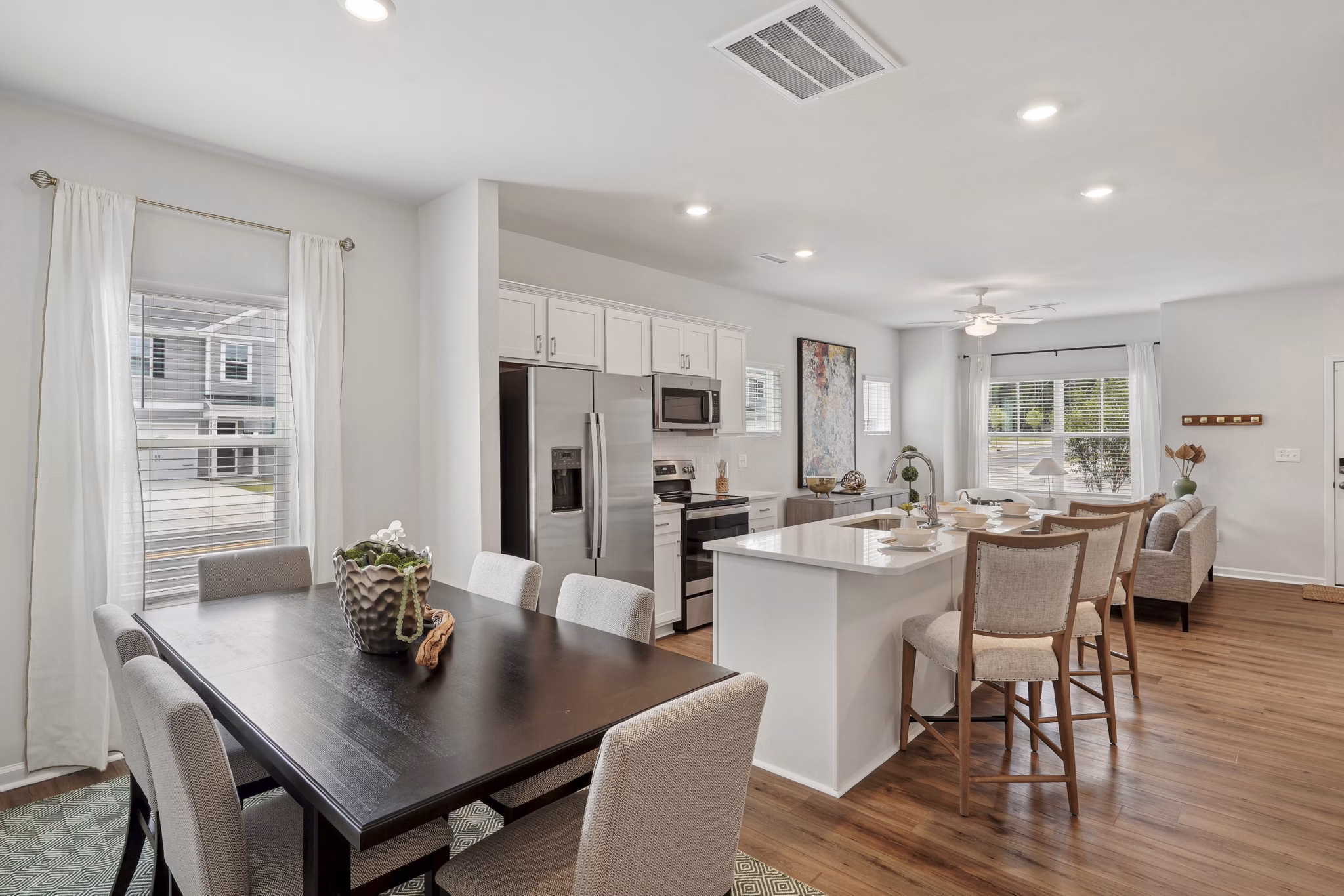 dining room at Affinity at Wendell Apartments