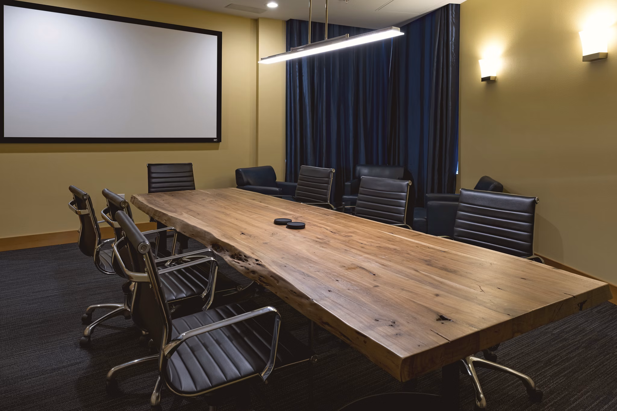 clubhouse at Soma Towers Apartments
