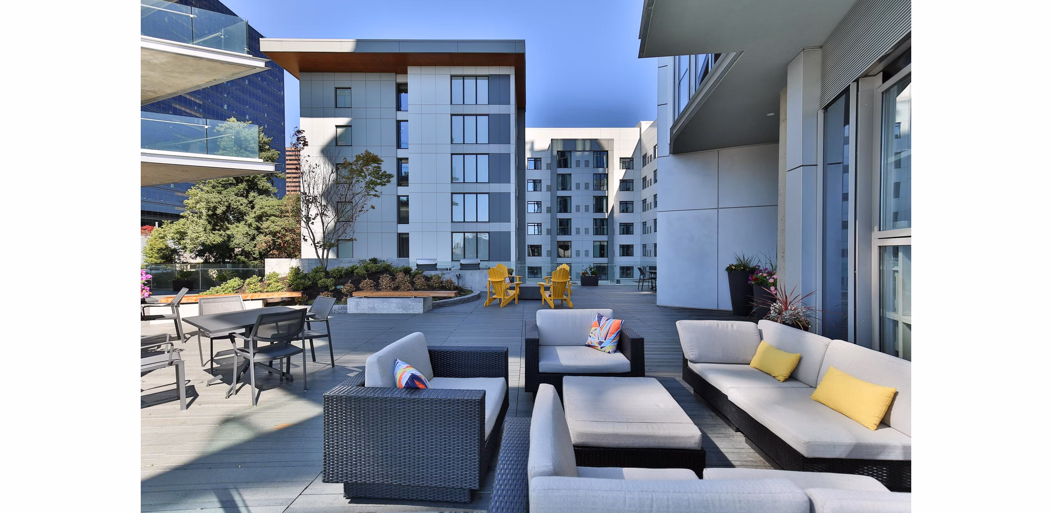 patio at Soma Towers Apartments