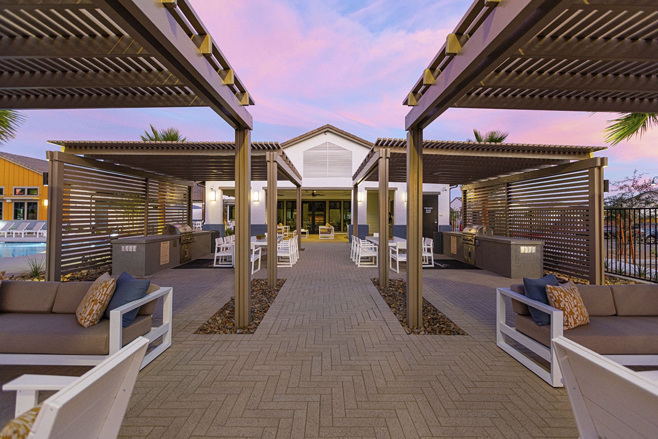 Grill area at Summerwell La Quinta (1 of 3)