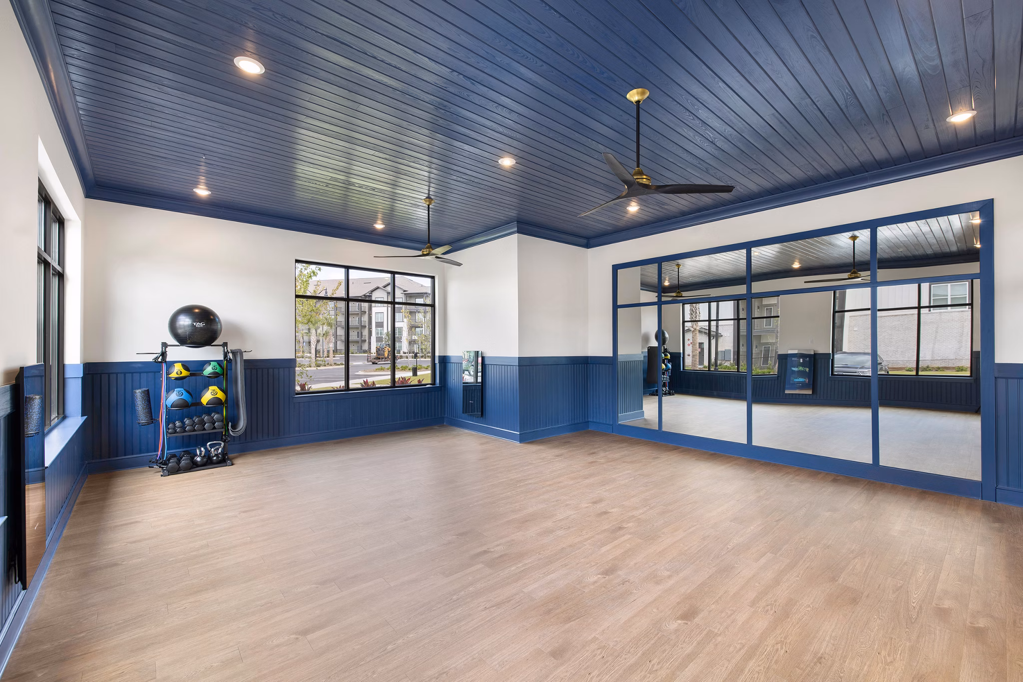 fitness center at Silas Park Apartments 