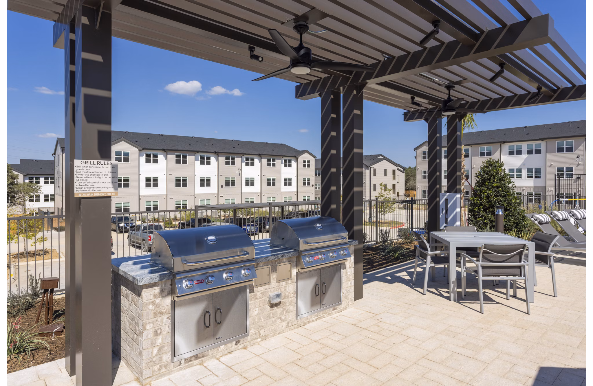 patio at Prose On The Range Apartments